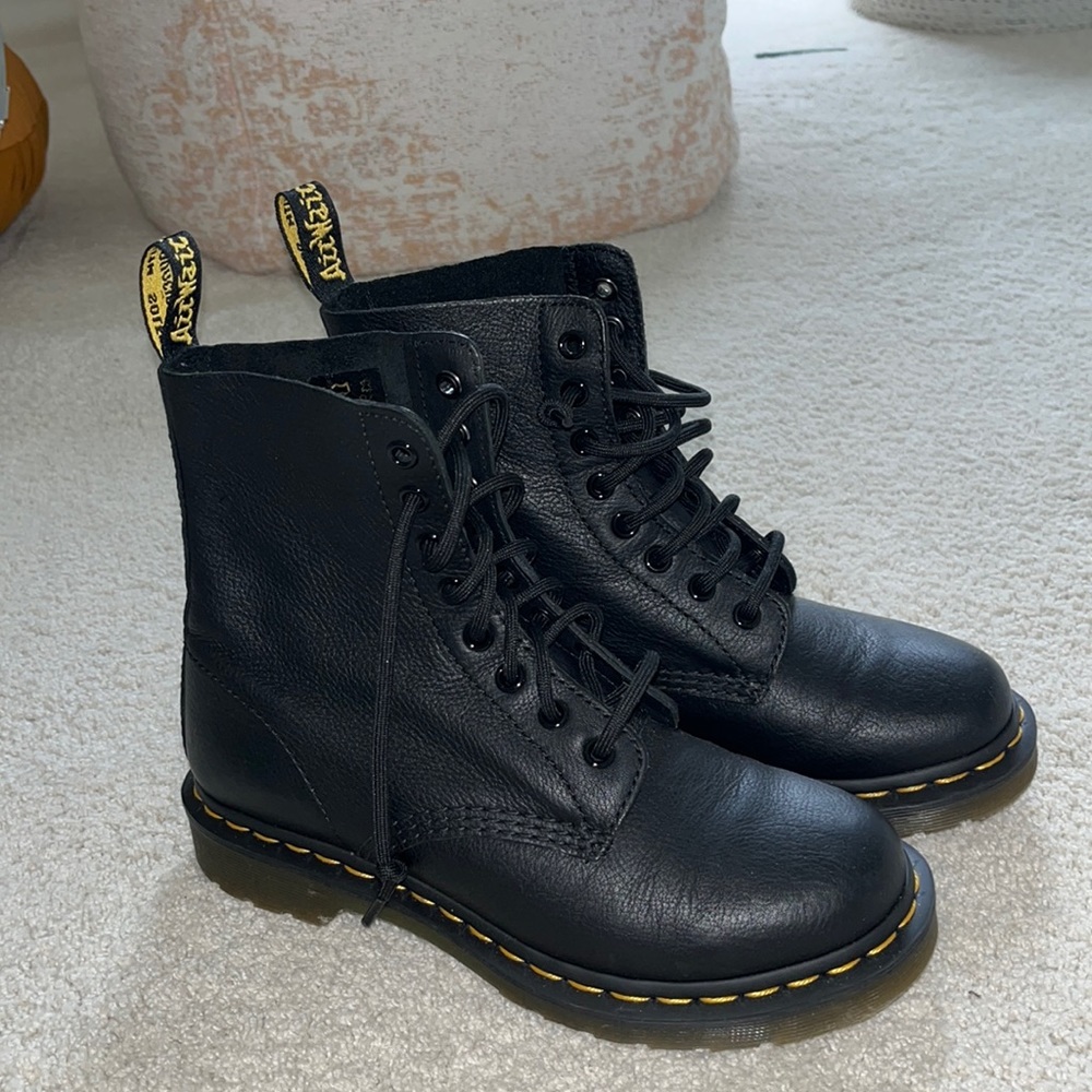Dr. Martins size 7